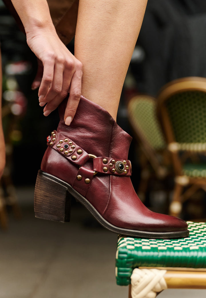 BOTIN RORY MADERA