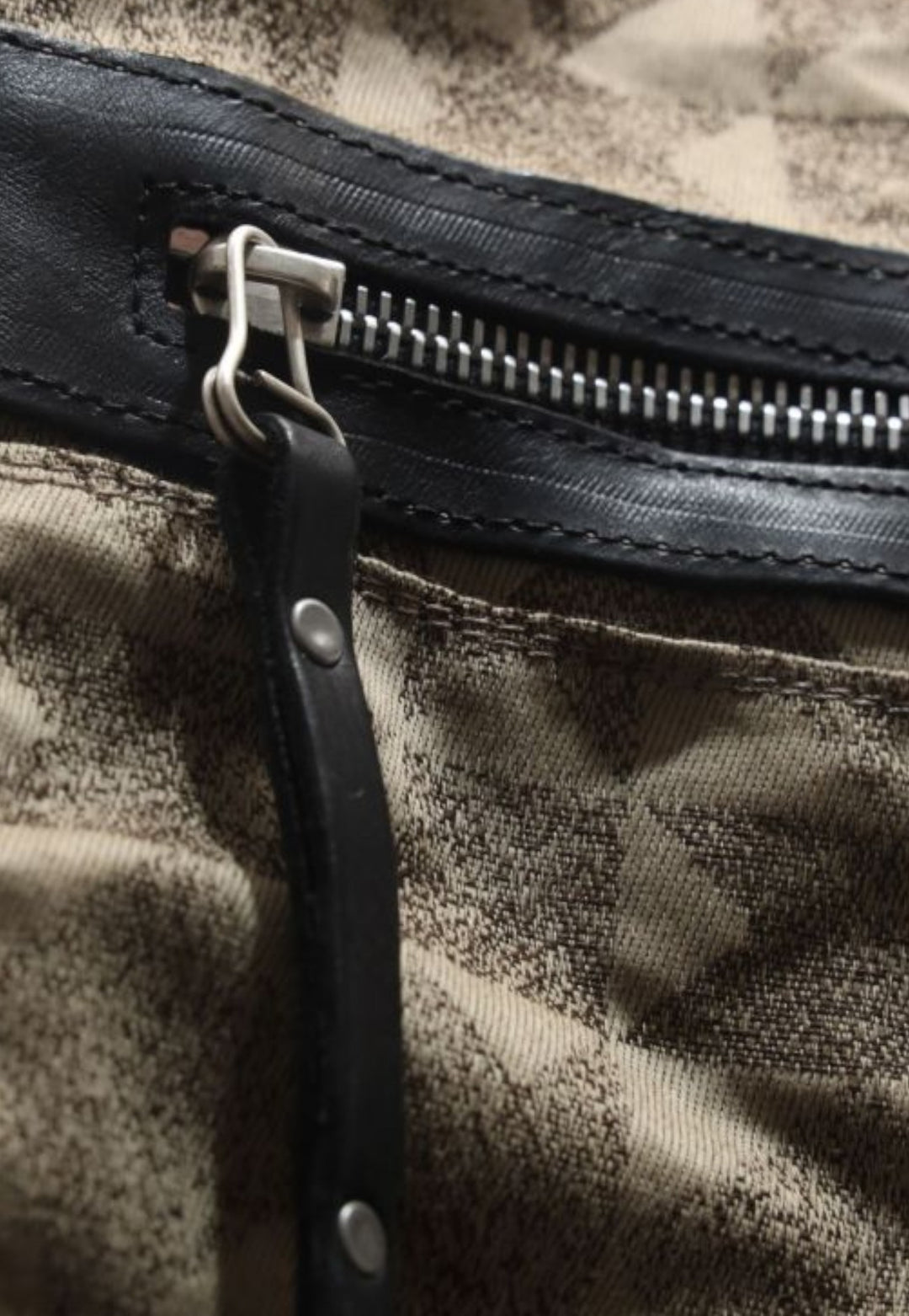 CARTERA LEIDEN NEGRO