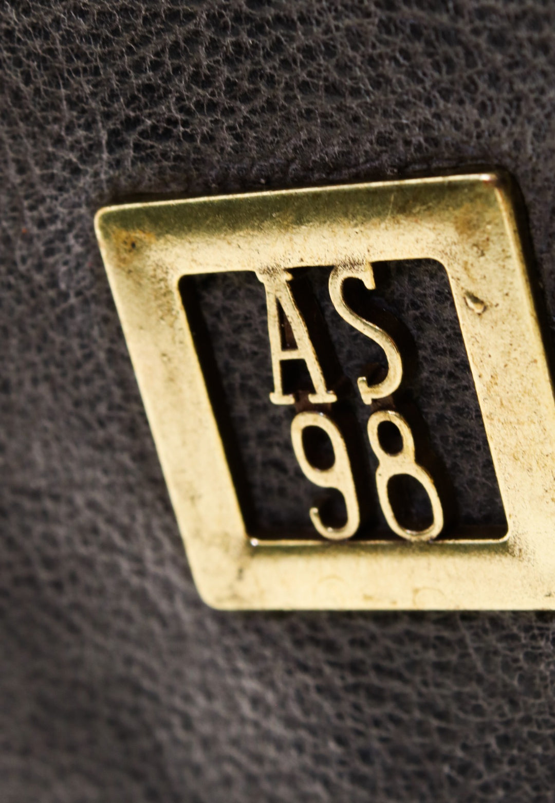 CARTERA LEAH BASALTO