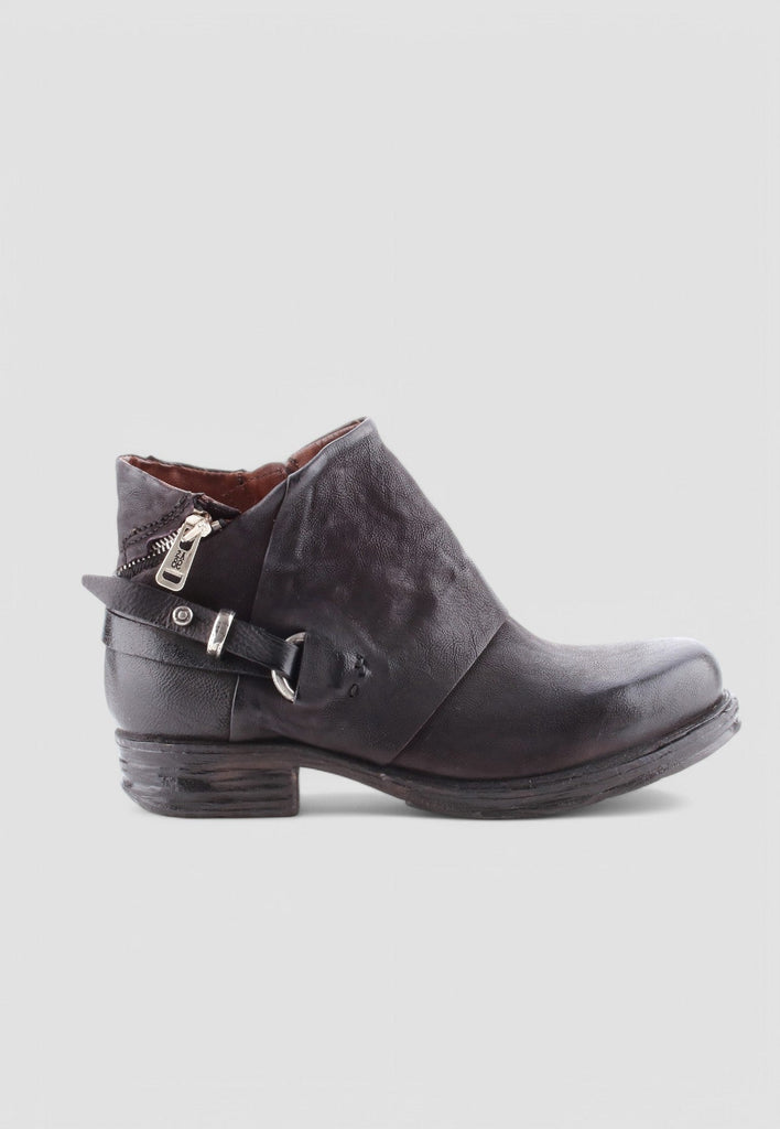 BOTIN ALIVE NEGRO