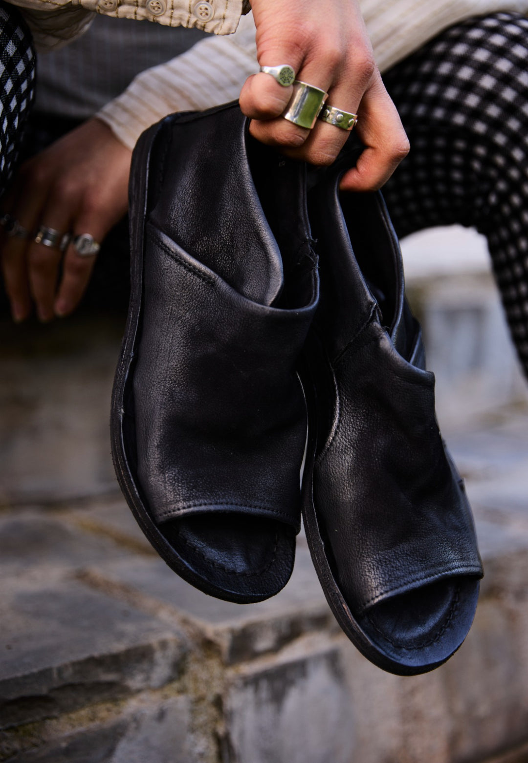 SANDALIA SEAL NEGRO