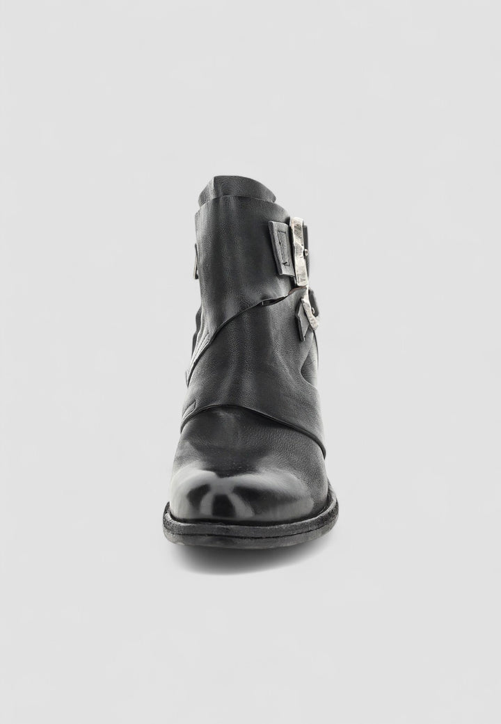 BOTIN CURE NEGRO