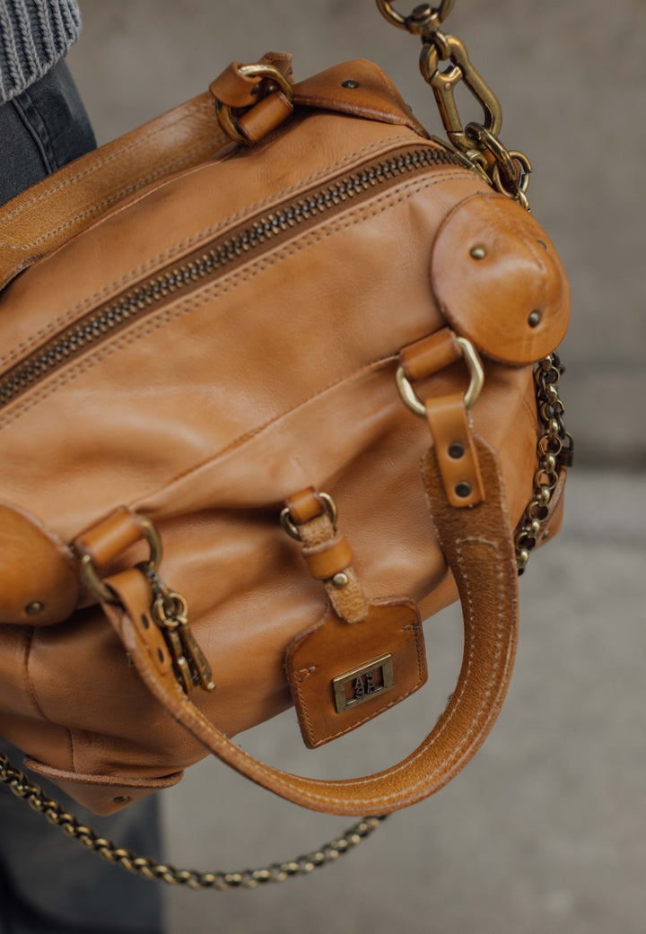 CARTERA KATE CAMEL