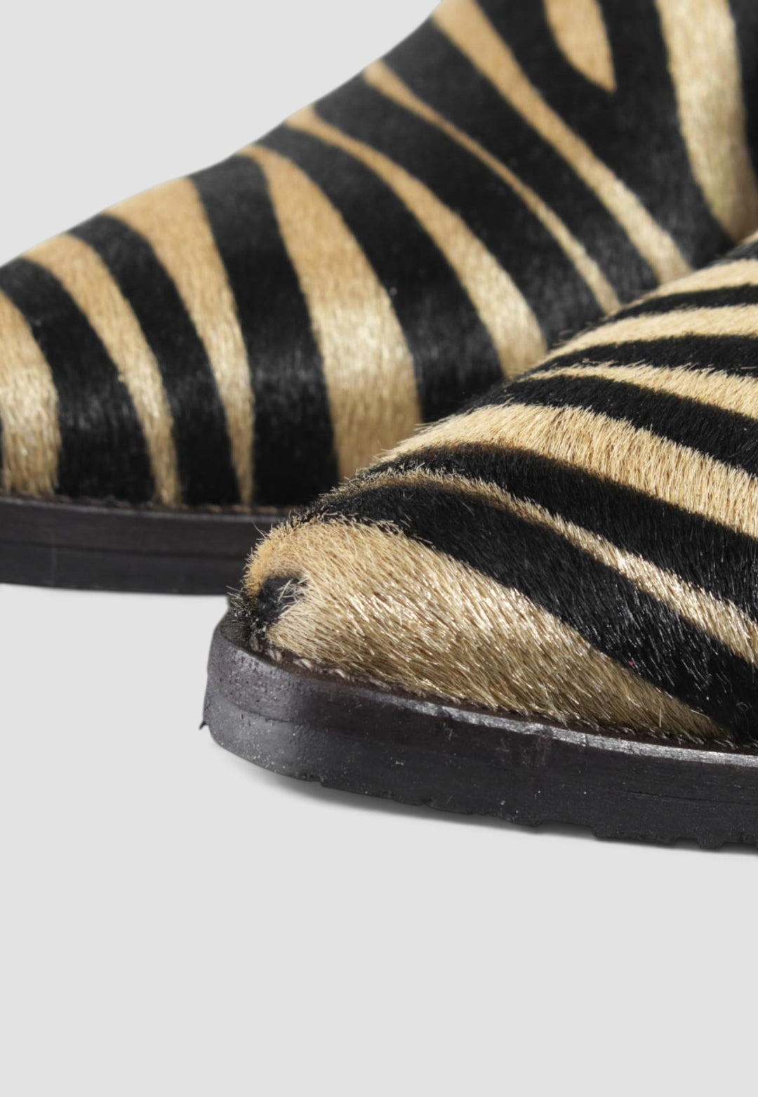 MULE SIMON ZEBRA