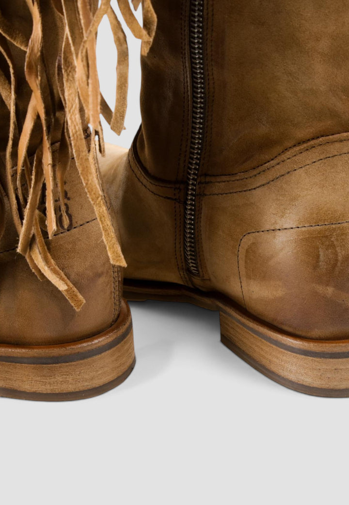 BOTA ILLA TIGER
