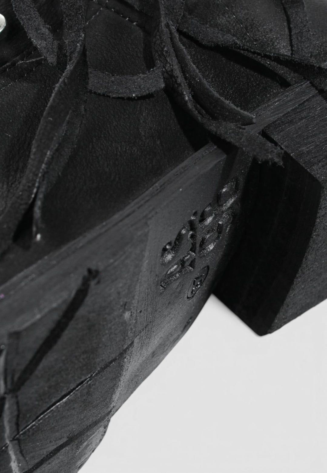 BOTA ILLA NERO