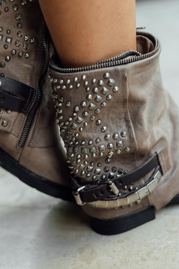 BOTIN BLUR CARTON