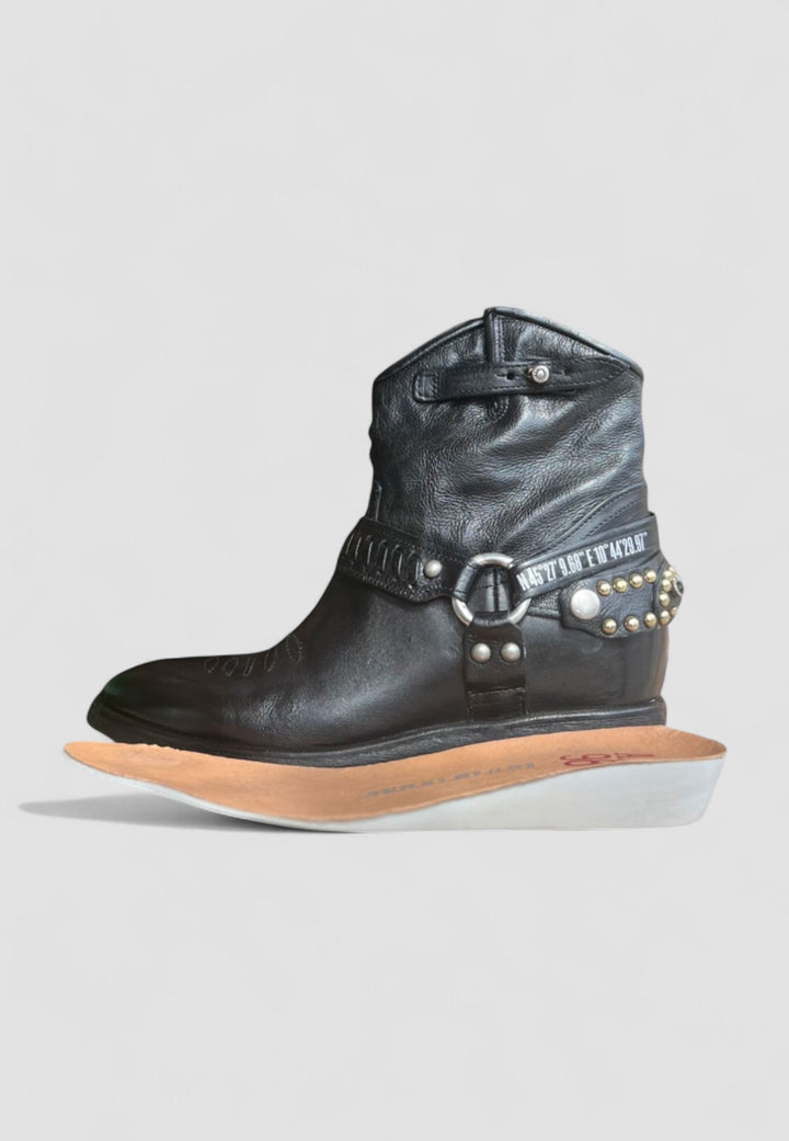 BOTIN ISOLA NERO