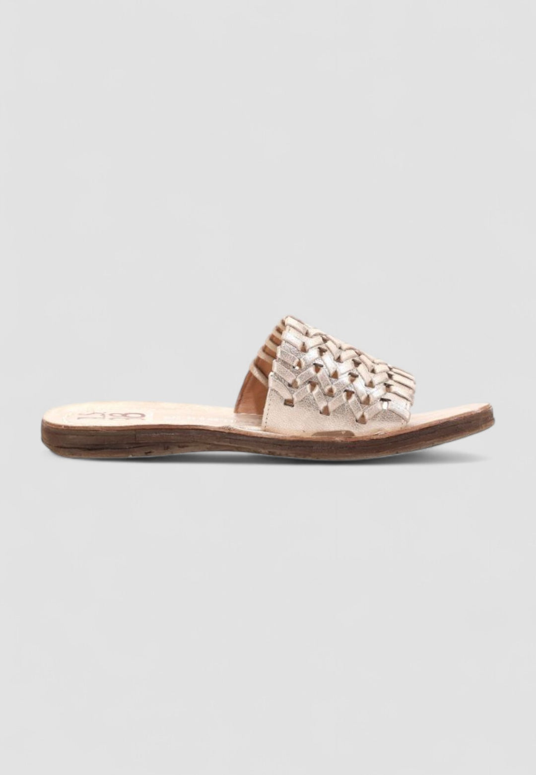 SANDALIA FLAT PLATINO