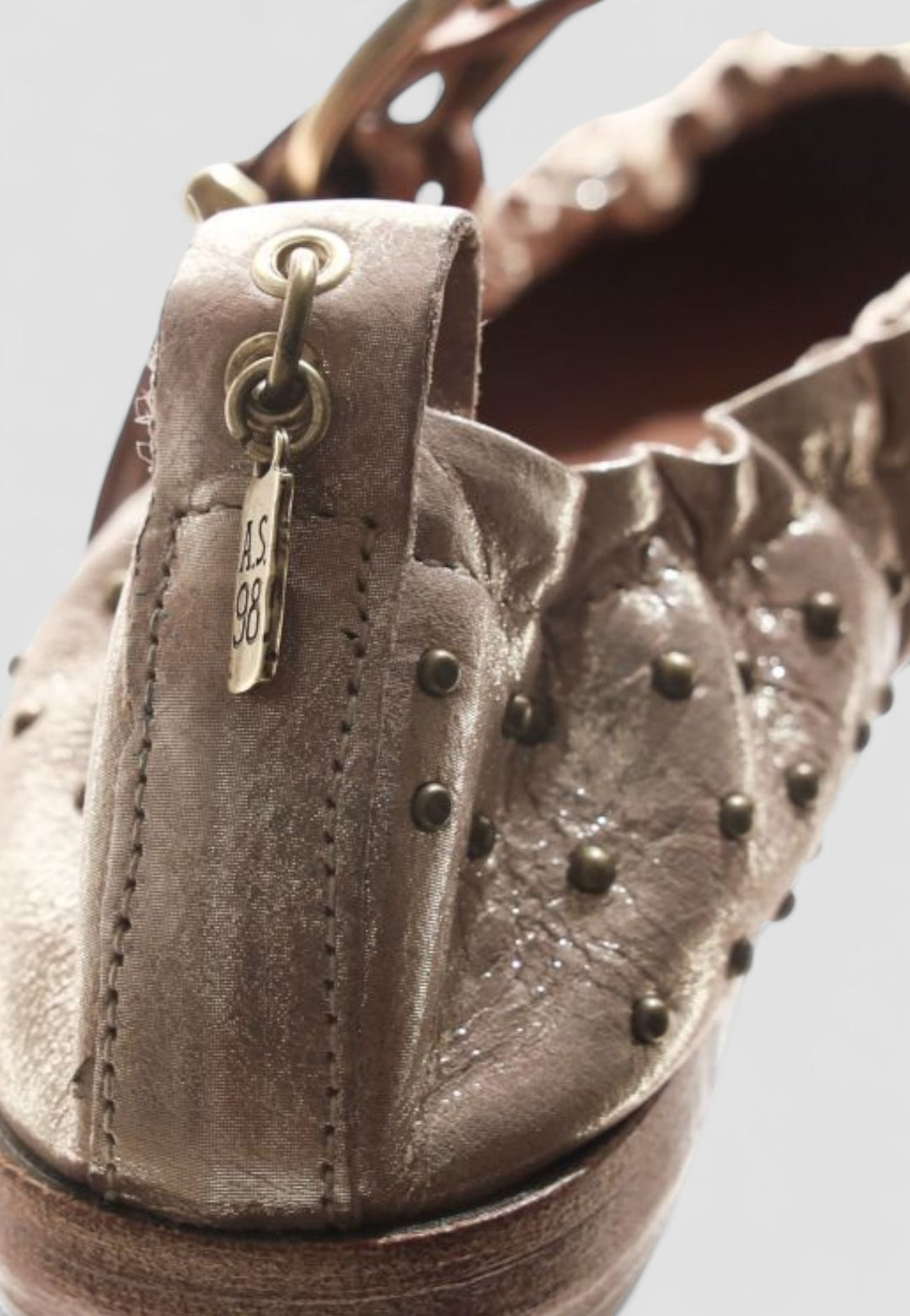 MOCASIN MOCA PLATINO