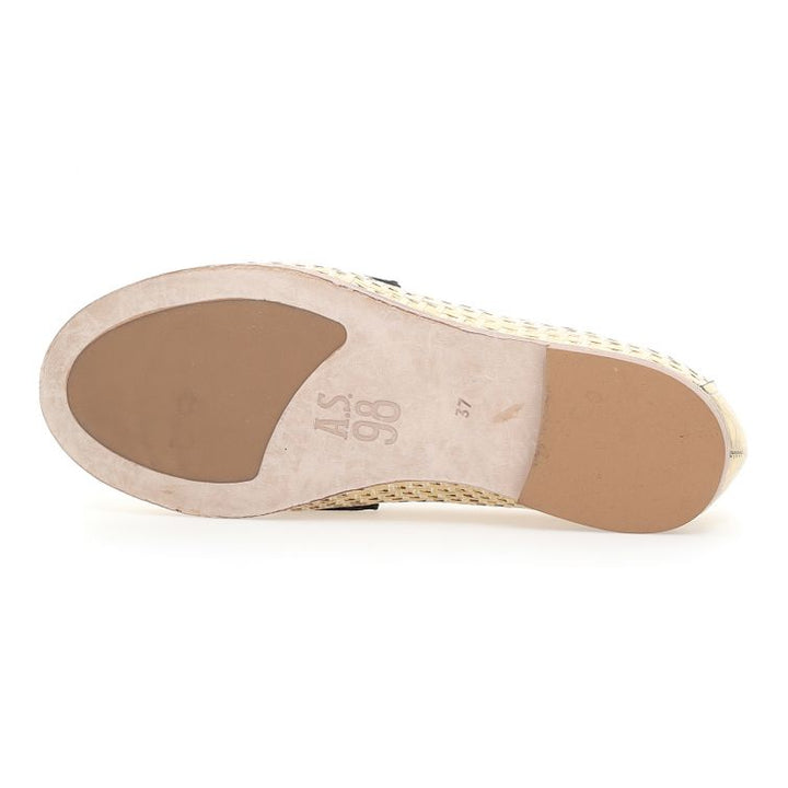 Eric Beige
