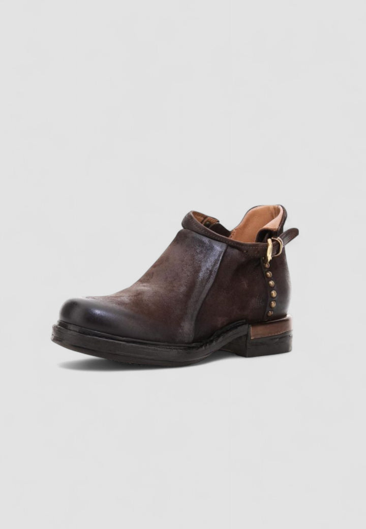 BOTIN COBAIN EBANO