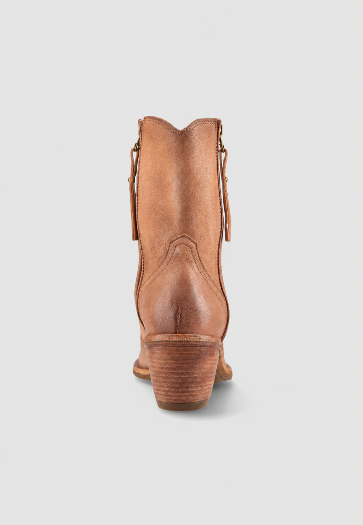 BOTIN CARLSON TIGER